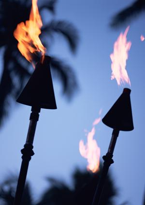 日本海の夕焼けを眺めながら泊まれる旅館